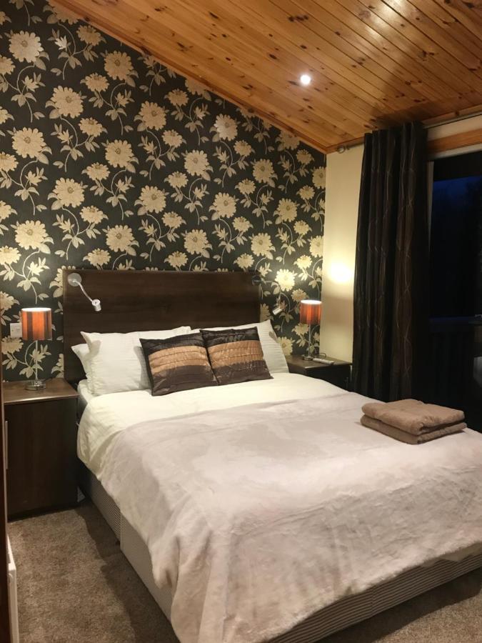 Beechtree Chalet วอร์เรนพอยต์ ภายนอก รูปภาพ
