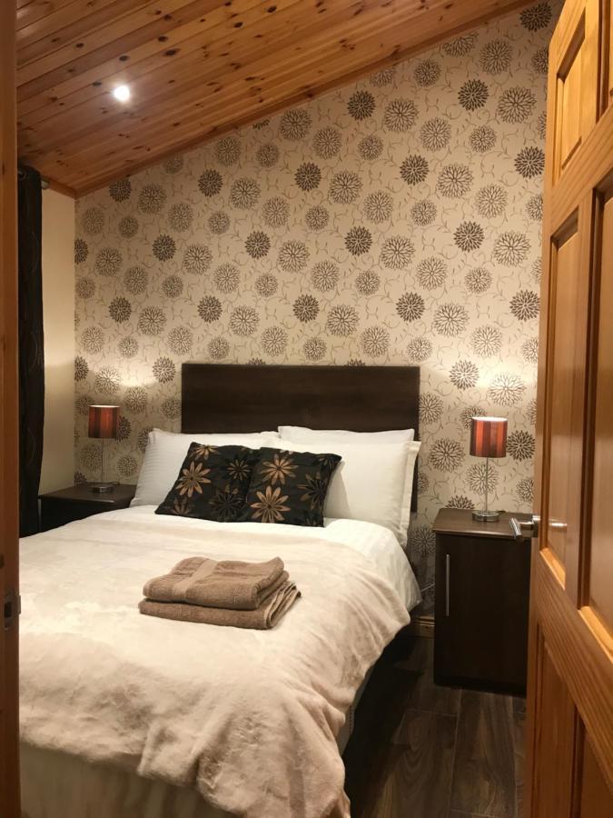 Beechtree Chalet วอร์เรนพอยต์ ภายนอก รูปภาพ